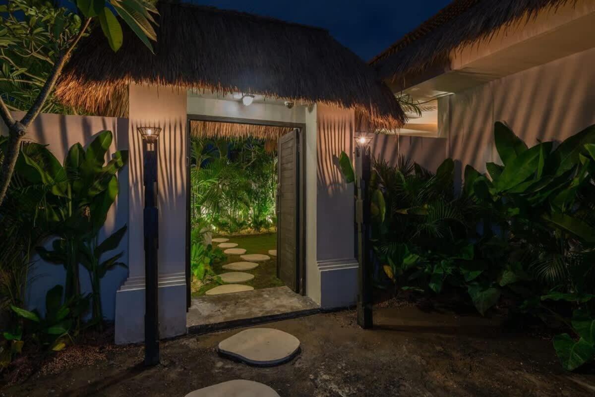 The Jungle - Luxurious & Tropical Concept - 3Br - Central Canggu Экстерьер фото